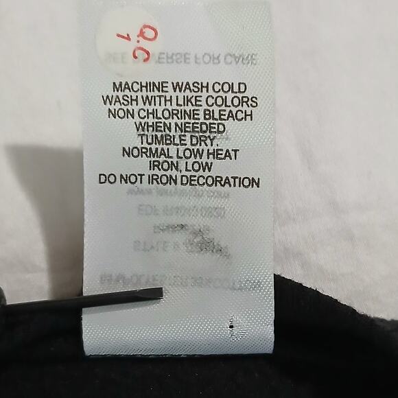 DISNEY Large MICKEY MOUSE HALLOWEEN Black Long-Sleeved Lightweight sweatshirt - Picture 9 of 9